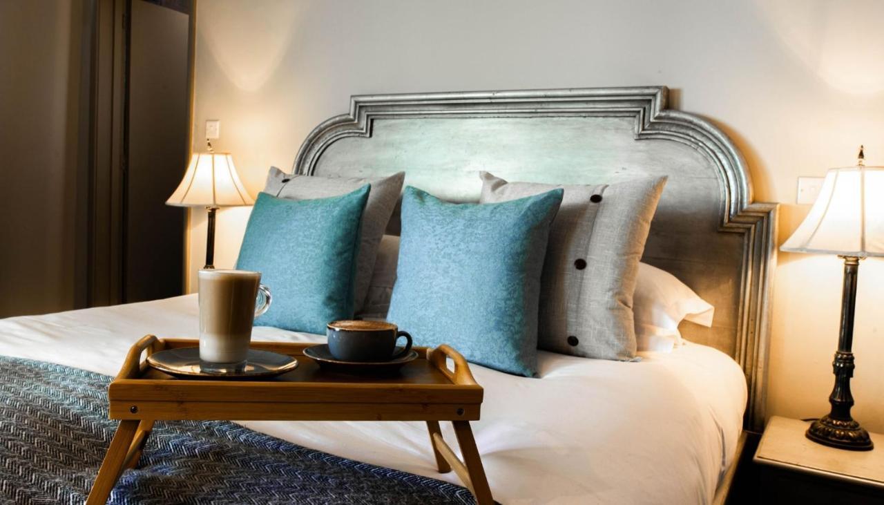 Elephant Hotel Pangbourne Exteriör bild